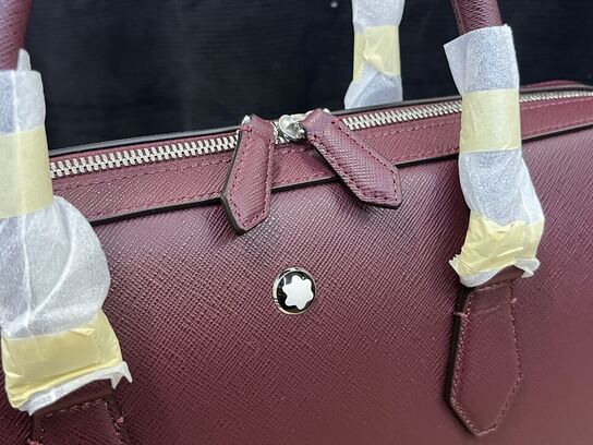 Dokumenttaske MONTBLANC Sartorial Thin Document Case Cassis MB199359