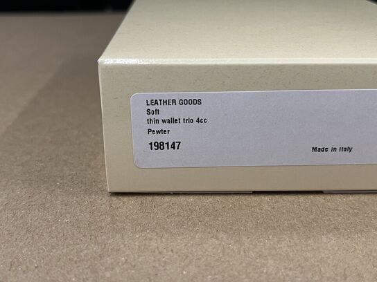 Pung MONTBLANC Soft thin wallet trio 4cc Pewter MB198147