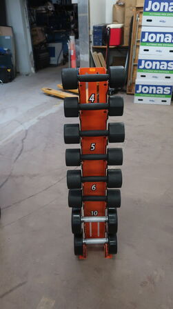 Håndvægte 4-10 kg. inkl. stativ