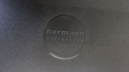 2 stk. NORMANN CPH. taburetter m. fodstøtte