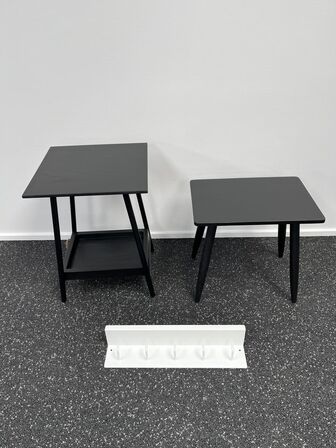 Lampebord 40x40x55 + skammel + knagerække