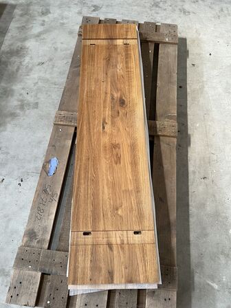 Diverse massive egetræs planker