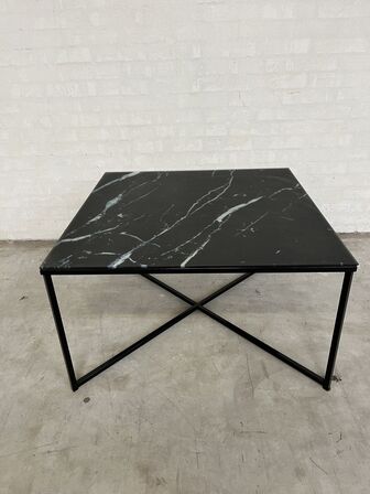 Sofabord 80x80x45 cm, brugt