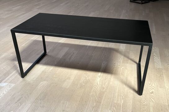 Sofabord 50x100x43 cm.