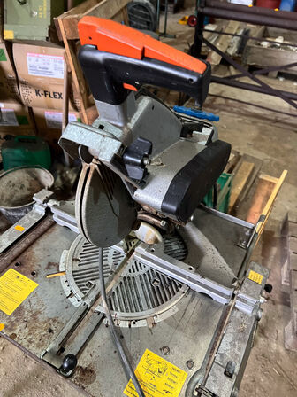 Kap/geringsav / bordsav ELU TGS 173 A1