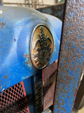 Traktor FORDSON DEXTA m. skovl