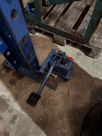 Hydraulisk presse STENHØJ 25 tons