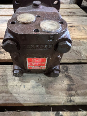 Hydraulisk motor DANFOSS DMT 200 (ubrugt)