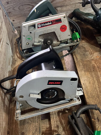 Blandet værktøj bl.a. METABO, HITACHI m.v. inkl. kompressor