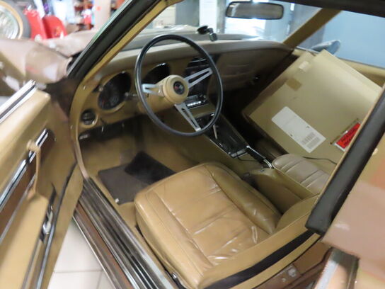 Chevrolet Corvette Stingray årgang 1975