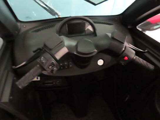 3-Hjulet elektrisk kabinescooter MOTOCR