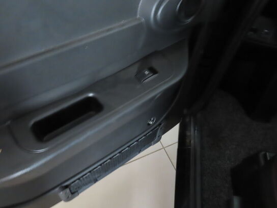 3-Hjulet elektrisk kabinescooter MOTOCR