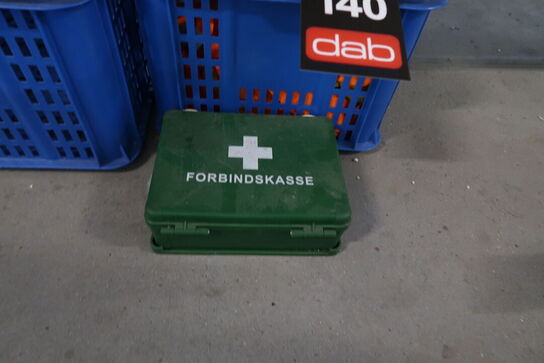 Diverse førstehjælpsudstyr m.m. 