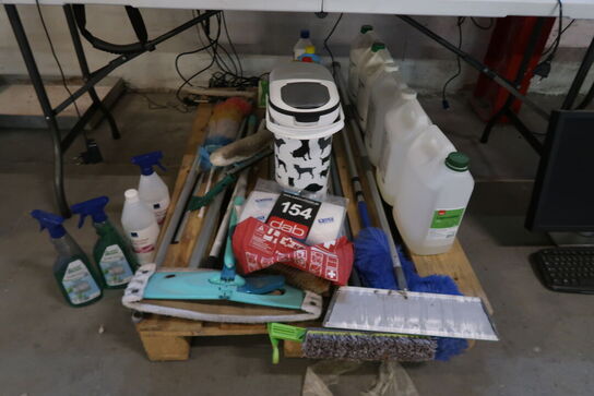 Diverse rengøringsartikler