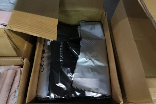 Stort parti plastikposer med logo 