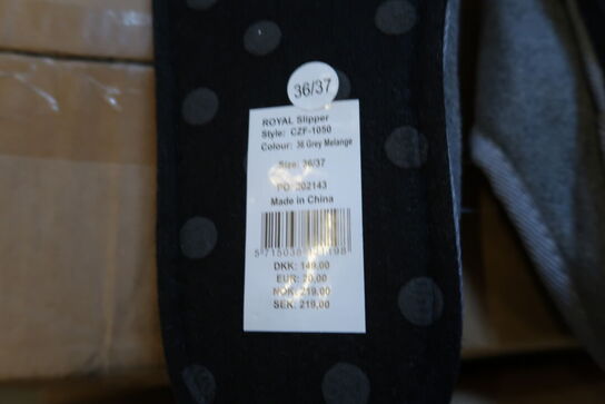 320 par Cozy By JZ Royal slippers