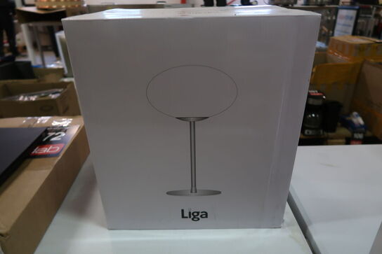 LIGA MADS KROM BORDLAMPE