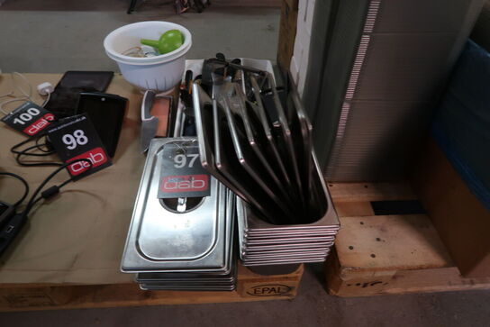 Diverse køkkenredskaber m.m. 