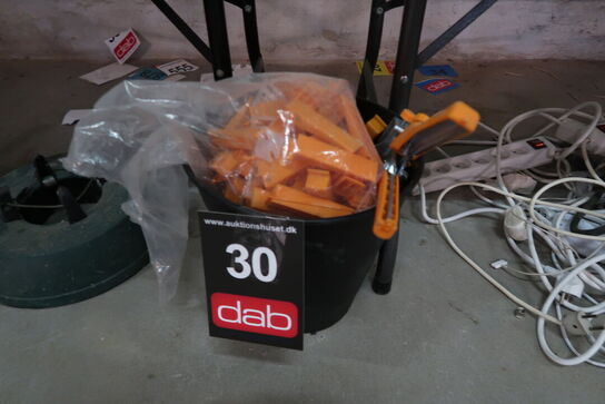 Diverse kiler & tilhørende tang 