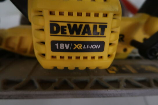 Akku rundsav, DeWalt DCS572