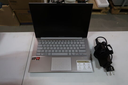 ASUS Vivobook Go AMD Ryzen 3 7320U 14"