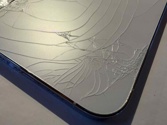 Apple iPhone 13 Max pro 128 GB MOMSFRI