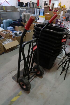 Sækkevogn med udfaldsrampe