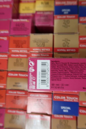 Ca. 650 pk. Ass. Wella hårfarve 