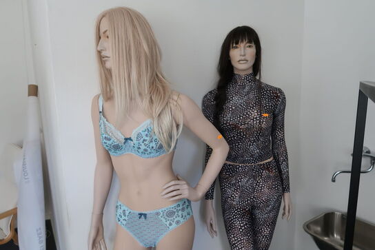 2 stk. mannequin