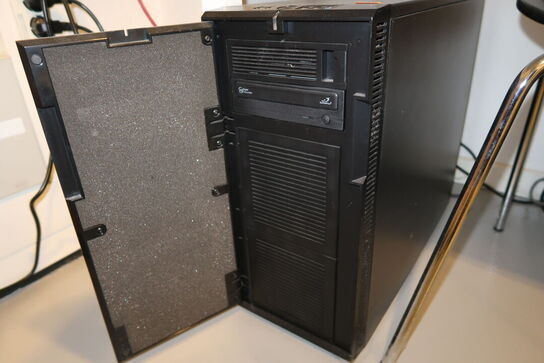 Computerskærm SAMSUNG SyncMaster B2440, tastatur samt computer
