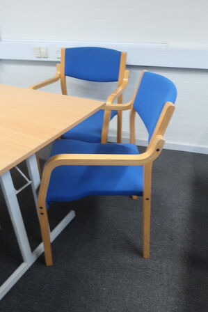 Bord samt 3 stk. stole 