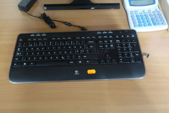 Monitor, tastatur, lommeregner m.v. 