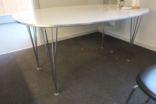 Spisebord FRITZ HANSEN Piet Hein SuperElipse 
