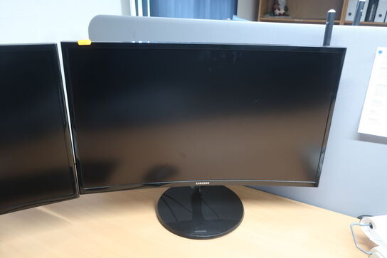 2 stk. monitorer, tastatur samt mus