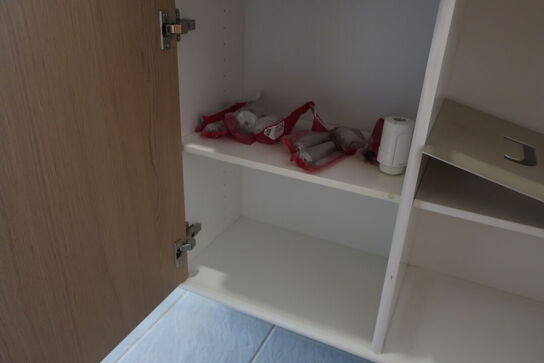 Kommode uden indhold