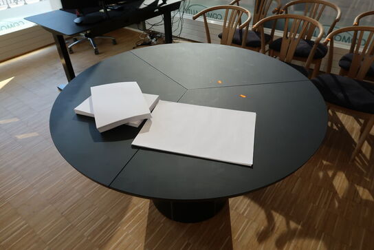 Spisebord SKOVBY SM33WS (inkl tillægsplader der er indbygget i bordet)