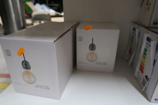 3 stk. pærer COLORS, 3 stk. pendler HALO TECH