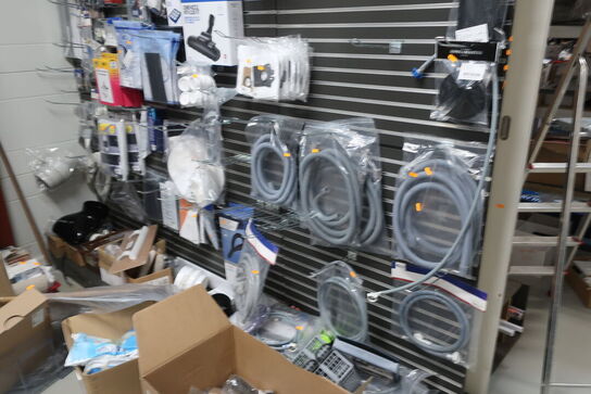 Udstillingsvæg uden indhold