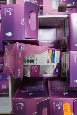 Ca. 28 stk. pærer PHILIPS 