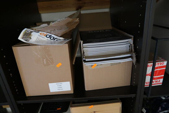 Div. Julepynt og brochurer