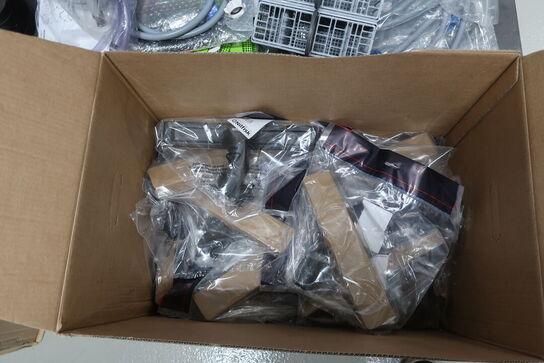 Diverse afløbsslanger samt udstyr til støvsugere NILFISK 