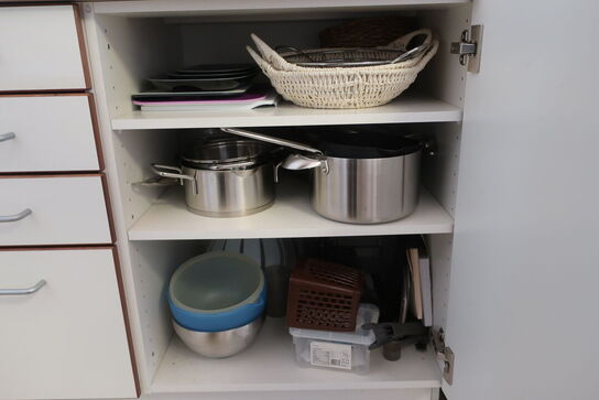 Service i køkkenskab