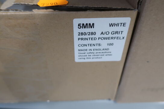 Fugebørster, kalksten samt afkalker 