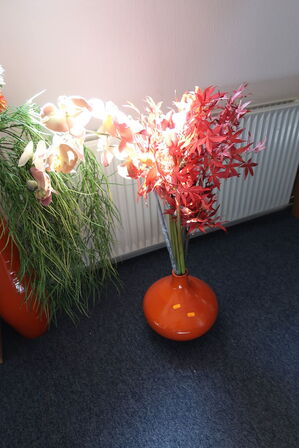 Vase med div. Kunstige planter