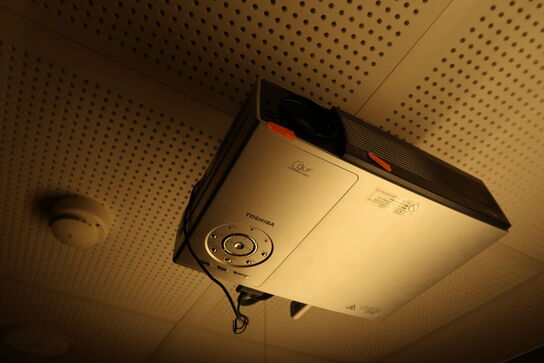 Digital board 3M samt projektor TOSHIBA 