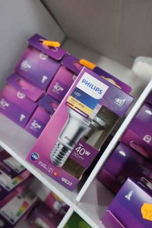 Ca. 18 stk. pærer PHILIPS 