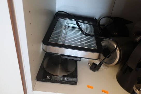 Køkkenvægt, brødrister samt thermokander