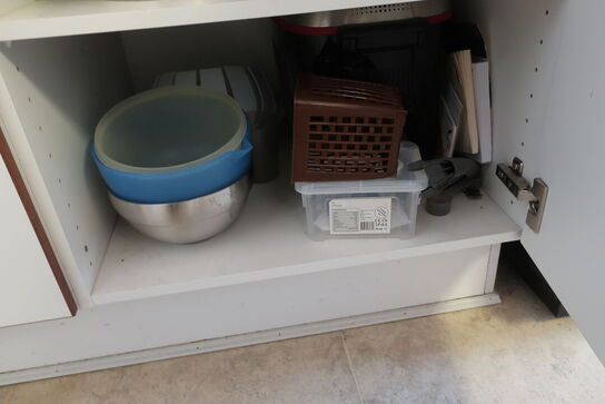 Service i køkkenskab