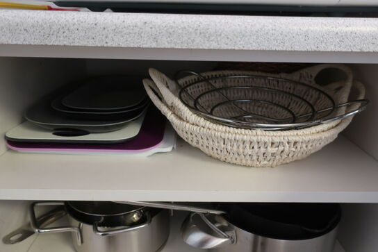 Service i køkkenskab