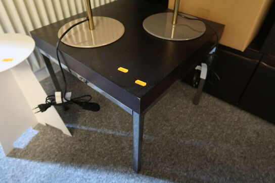 Sofabord samt skammel uden indhold